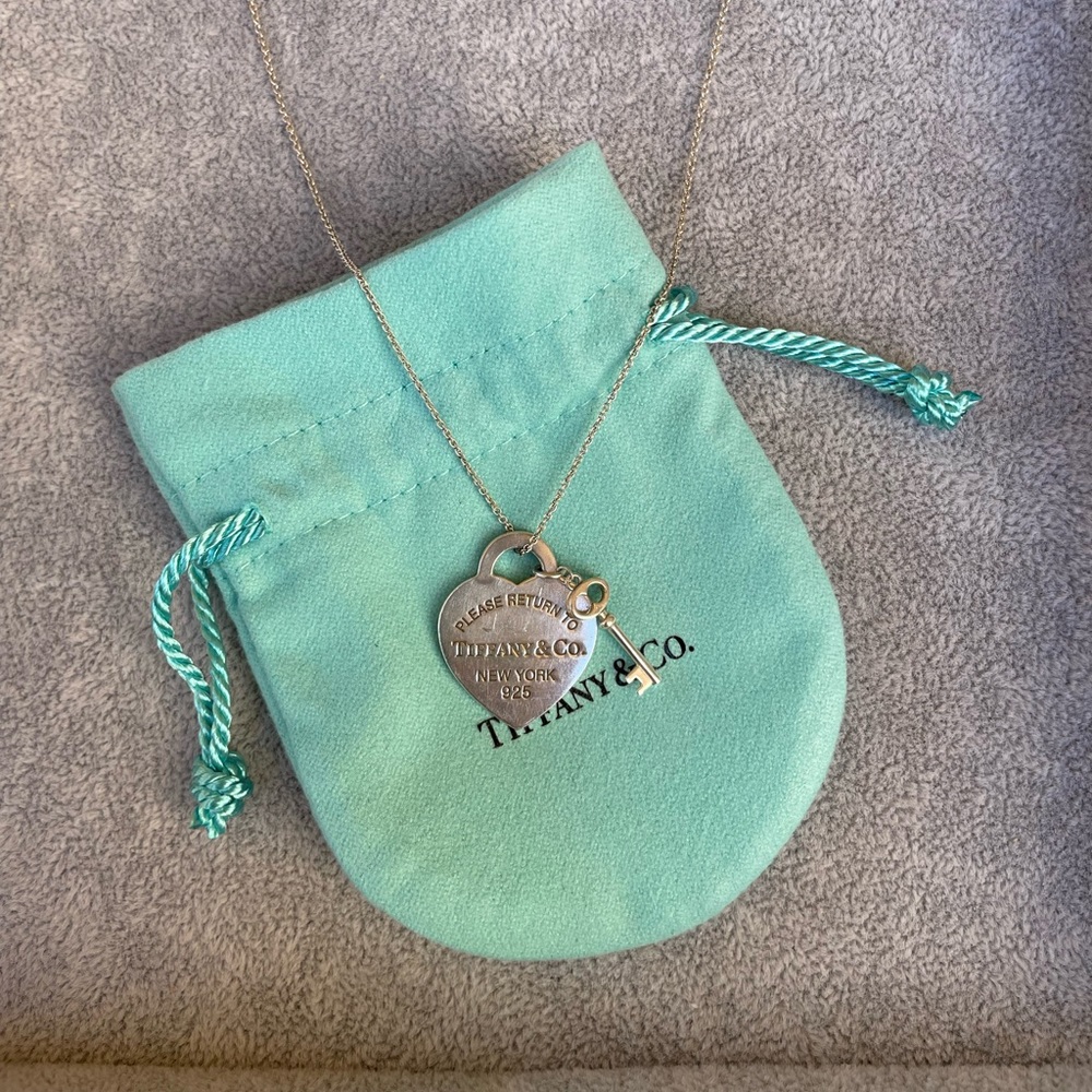 Return to Tiffany Heart Tag with Key Pendant